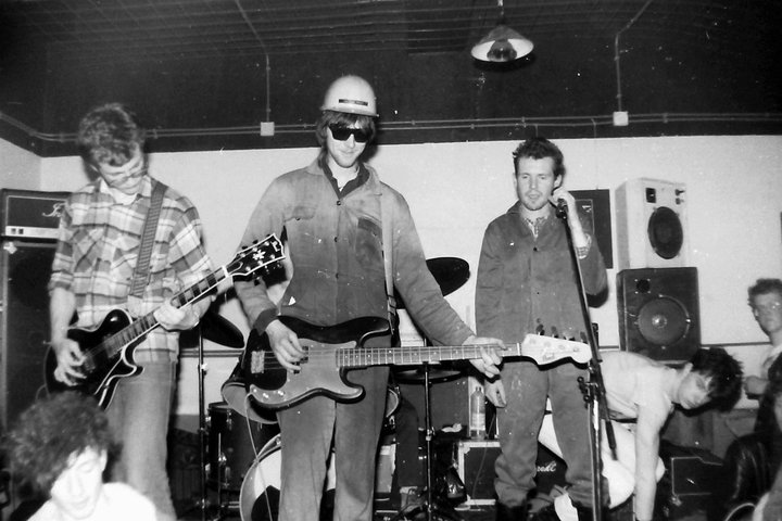 Pigs in blue glue - 1984